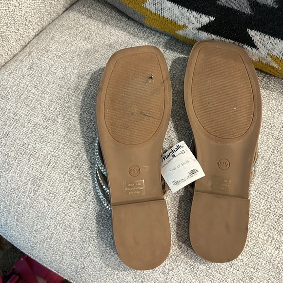 Cushionaire bling sandals NWT 8.5 - Picture 3 of 4